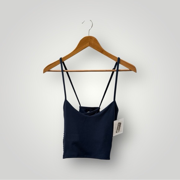 NWT Women’s Navy Blue Cropped Camisole with Built In Shelf Bra! XL - Picture 5 of 7